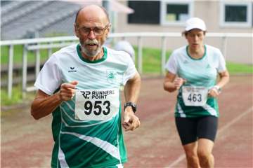 Jürgen Graeber im Wettstreit: Mit 74 Jahren verfügt der Kamener über eine vorbildliche Fitness.
