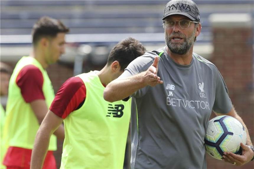 Klopp über Transfersummen: „Kost' nix? Kann nix!“ Jürgen Klopp trainiert den FC Liverpool. Foto: Carlos Osorio/AP