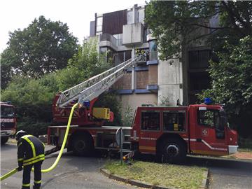 Jugendliche haben sich wohl Zugang zum gesperrten Habiflex-Gebäude verschafft und ein Feuer gelegt.