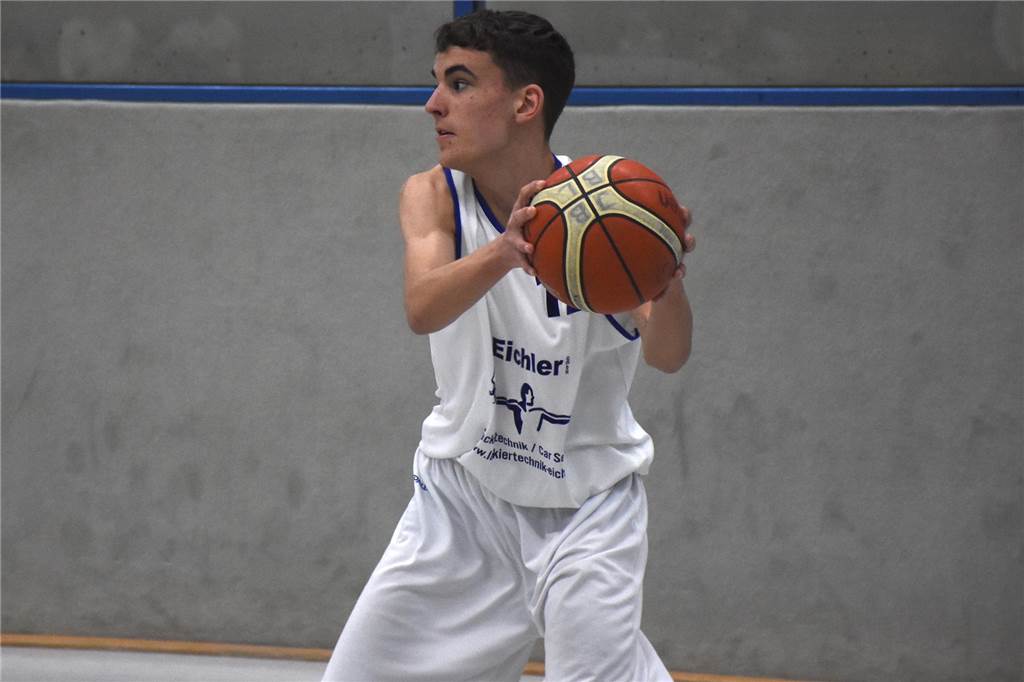 LippeBaskets II unterliegen deutlich: Jugendspieler gibt sein Debut Jugendspieler Josh Nägeler gab sein Debüt für die LippeBaskets II.