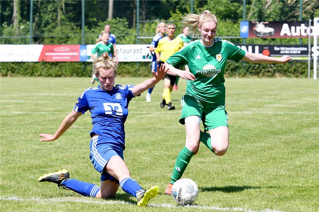 SpVgg Vreden macht es nach Weckruf deutlich: Union Wessum springt vom Tabellenende Jule Dechering (r.) verpasste in Halbzeit zwei das 2:0.
