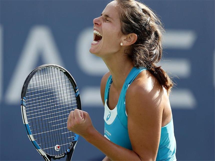 Görges im Viertelfinale - Lisicki verpasst Sieg Julia Görges steht in Moskau im Viertelfinale. Foto: Adam Hunger