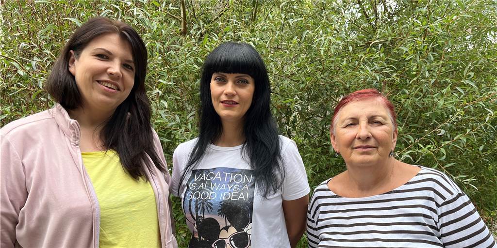 Neustart nach der Flucht: Ukrainerinnen haben Arbeit in Haltern gefunden Julia Spyrydonova, Mazyna Stepanova und Lidiia Kinalevska (v.l.) sind vor dem Krieg in der Ukraine geflohen und leben jetzt in Haltern. Arbeit zu haben, ist für sie wichtig, um die Sorgen zu verdrängen.