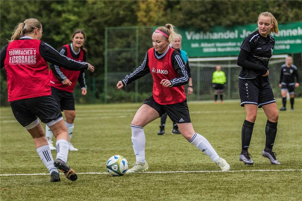 DFB-Pokal-Finalistin geht: Frauen-Team des FC Nordkirchen auf Trainersuche Julia van den Berg wird ihre Fußballschuhe endgültig an den Nagel hängen.