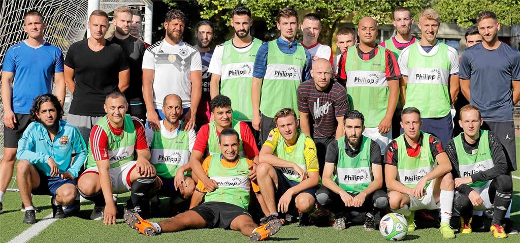 Ex-Bundesliga-Profi beim VfL Hörde: Der stärkste Dortmunder Neuzugang spielt in der B-Liga Julian Koch und sein neues Team vom VfL Hörde.