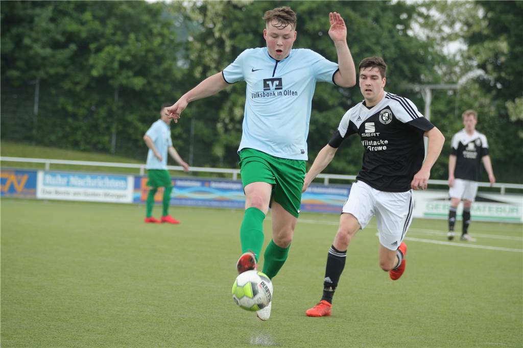SG Selm verpflichtet einen Mittelfeldspieler des SuS Olfen Julian Wilhelm spielte viele Jahre für den SuS Olfen in der Kreisliga A und Bezirksliga.