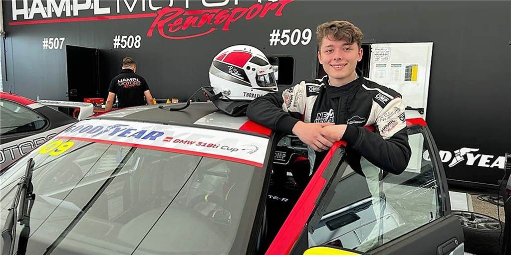 „Beste Entscheidung meines Lebens“: Halterner ist die Überraschung der Rennsaison Julien Rehberg erlebte eine spannende und erfolgreiche erste Saison beim „BMW 318Ti Cup“.