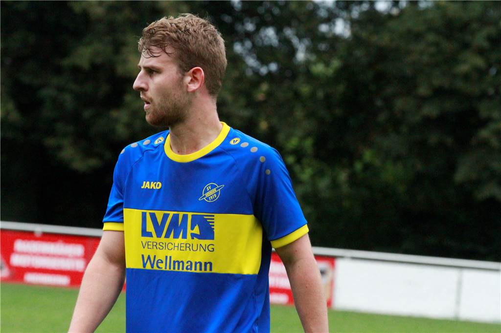Zwei Ur-Herberner bleiben dem SVH auch in der kommenden Saison erhalten Julius Höring verbrachte auch schon einen Großteil seiner Jugend beim SV Herbern.