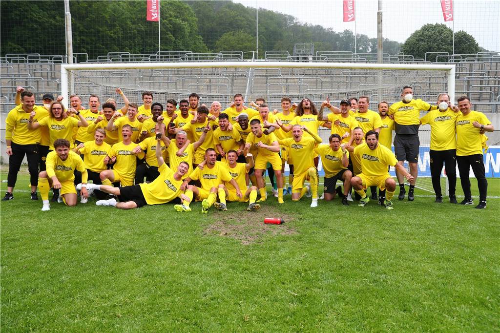 BVB-U23 empfängt Rivalen RW Essen im Signal Iduna Park: „Das soll ein Ansporn sein, keine Bürde“ Die BVB-U23 feiert ihren Drittliga-Aufstieg.