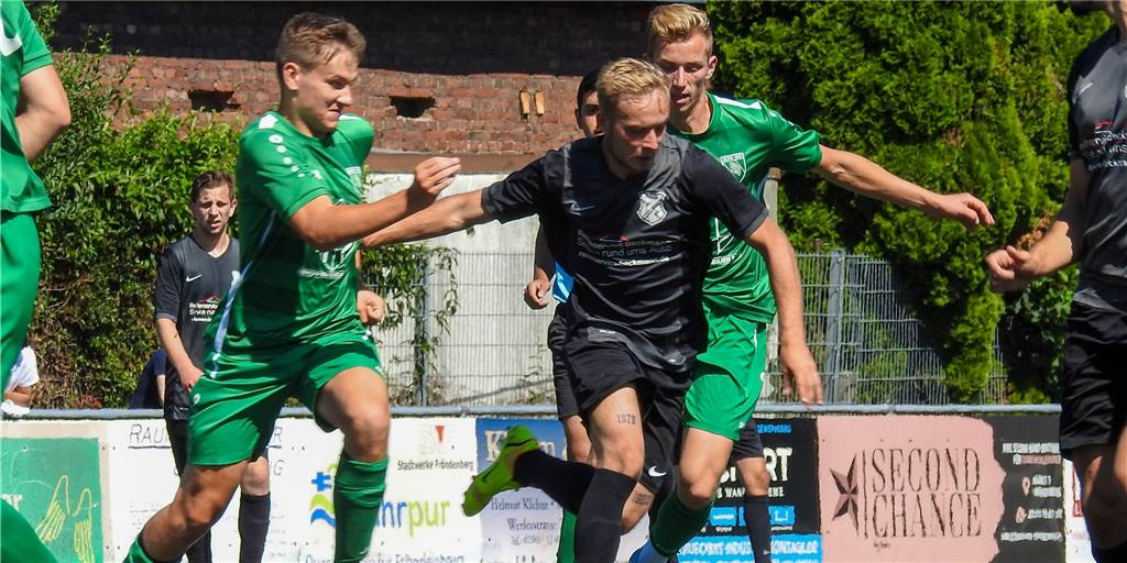 PSV Bork verliert mit einer „dämlichen“ Aktion das Spiel gegen SC Fröndenberg Justin Freeze zieht mit dem SC Fröndenberg in die nächste Runde des Kreispokals ein. Kurz vor dem Spielende musste er jedoch mit Gelb-Rot vom Platz.