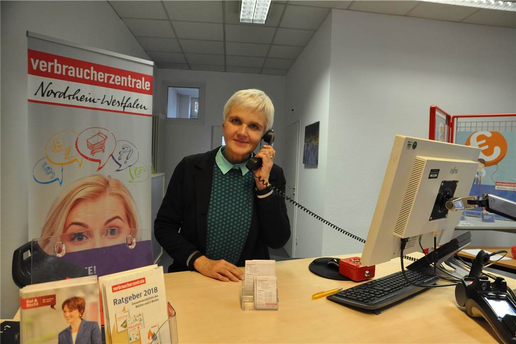 Was Verbraucher tun können, um Ärger bei Internet-Käufen zu vermeiden Jutta Gülzow leitet die Lüner Verbraucherberatung und berät derzeit, wie auch ihre Kollegen, meistens am Telefon. Persönliche Termine sind nur nach vorheriger Anmeldung möglich.