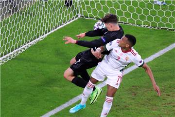 Kai Havertz (l.) erzielt den Ausgleich zum zwischenzeitlichen 1:1 gegen Ungarn.