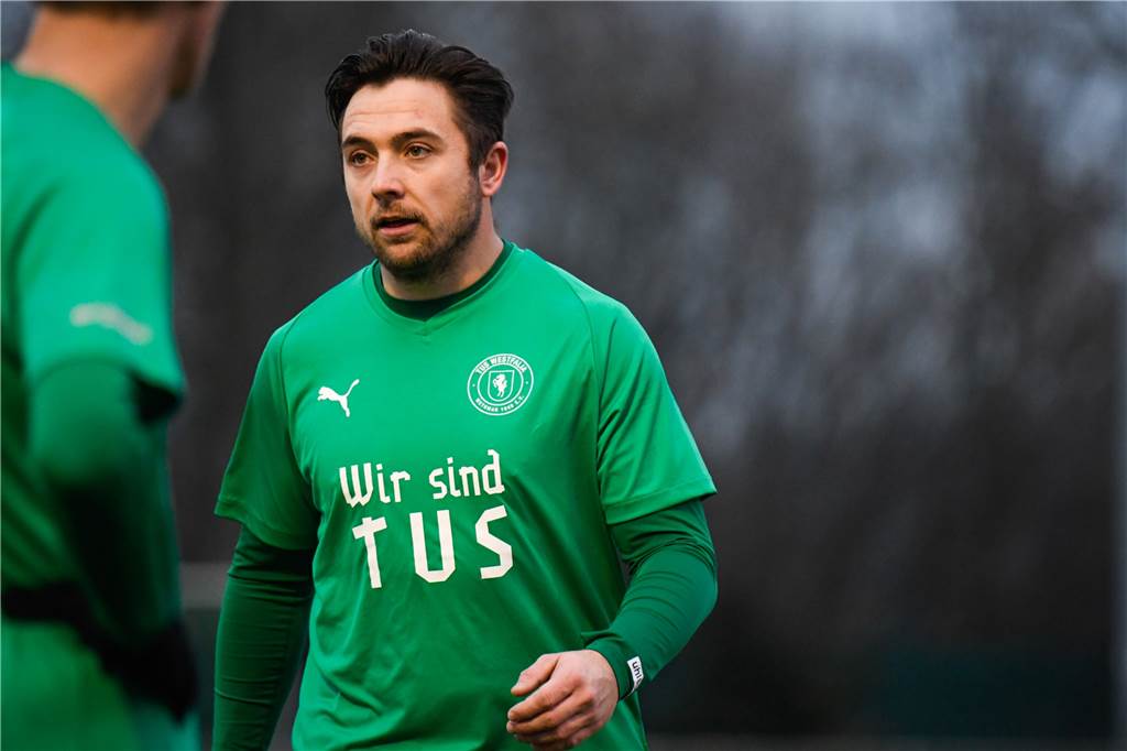16 Spiele Sperre für einen Lüner Fußballer - wegen eines Remplers Kai Schinck hat eine schriftliche Zeugenaussage getätigt.