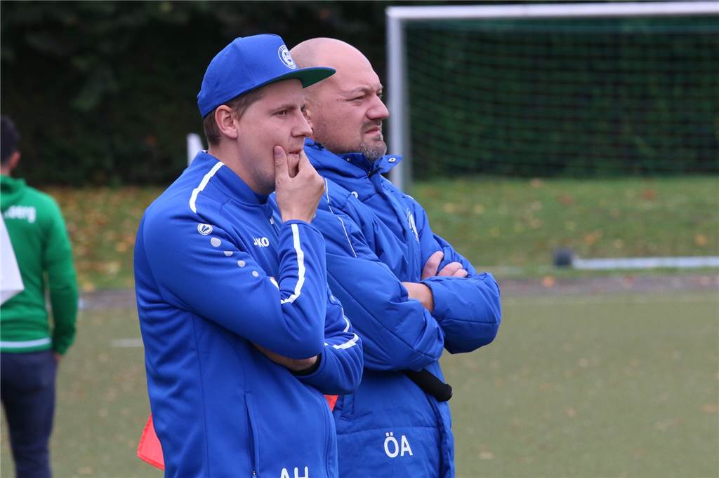 Reserve des VfL Kamen wechselt gegen GS Cappenberg den Erfolg ein Kamens Alexander Hennig durfte sich nach langer Durststrecke endlich über den ersten Saisonsieg freuen.