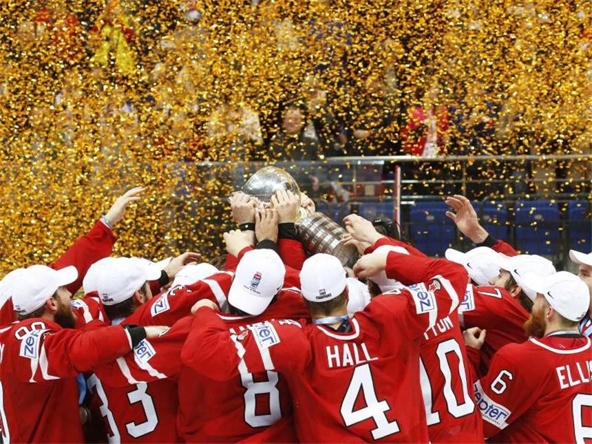 Bislang überragende Finnen geschlagen - Kanada Eishockey-Weltmeister Kanada setzte sich im Endspiel gegen Finnland mit 2:0 durch. Foto: Sergei Ilnitsky