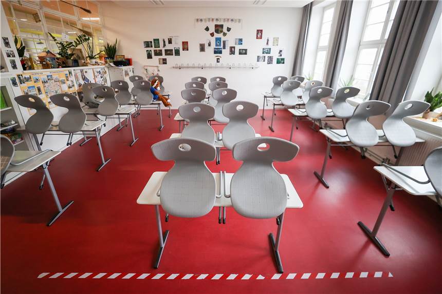 OB Westphal soll Fakten für die geforderten Schulschließungen liefern Kann OB Westphal die geforderten Schulschließungen auch mit Fakten belegen?