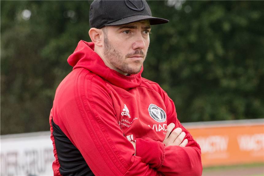 Der TuS Haltern verpflichtet einen Abwehrhünen mit Regionalliga-Erfahrung Kann sich über Verstärkung für die Abwehr freuen: Timo Ostdorf, Trainer des TuS Haltern am See.