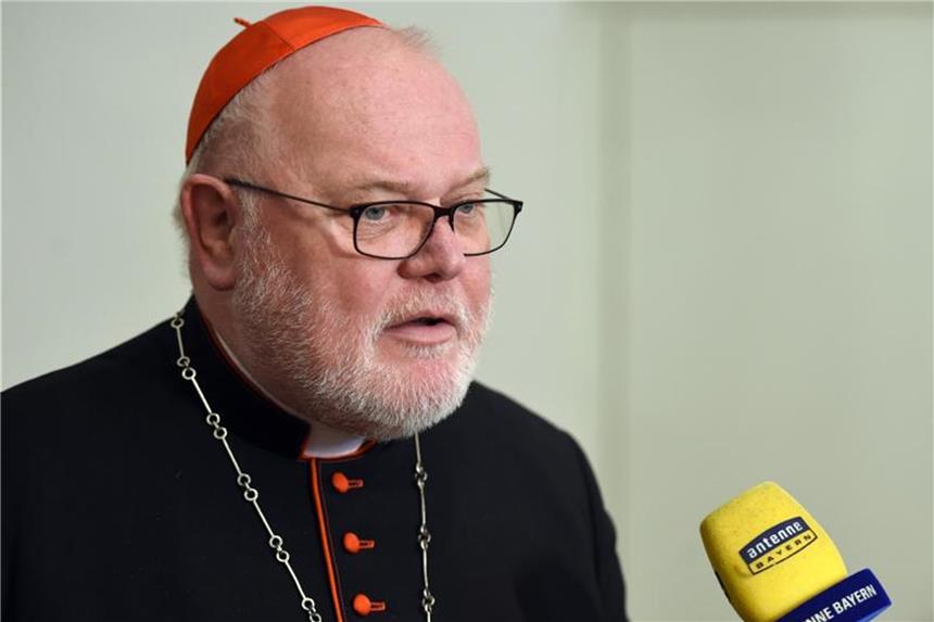Karfreitagsprozessionen mit Aufruf gegen Hass und Gewalt Kardinal Reinhard Marx, Vorsitzender der Deutschen Bischofskonferenz und Erzbischof von München und Freising. Foto: Andreas Gebert