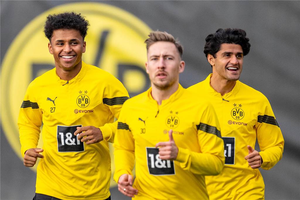BVB-U23 will Aufwärtstrend in Duisburg bestätigen: „Wir gehen den Weg der kleinen Schritte“ Karim Adeyemi, Felix Passlack und Mahmoud Dahoud laufen.