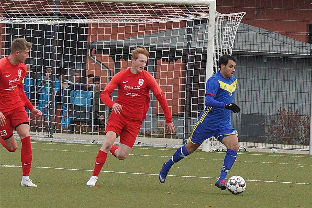 TuS Bövinghausen holt Kreisliga-Spieler, der nur in die Landesliga wollte Karim Bouzerda war zuletzt für den Kamener SC in der Kreisliga unterwegs.