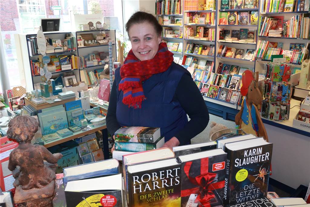 Karin Wesseler kämpft um ihre Buchhandlung und freut sich über Rückhalt der Stammkunden Karin Wesseler in ihrer Buchhandlung in Stadtlohn