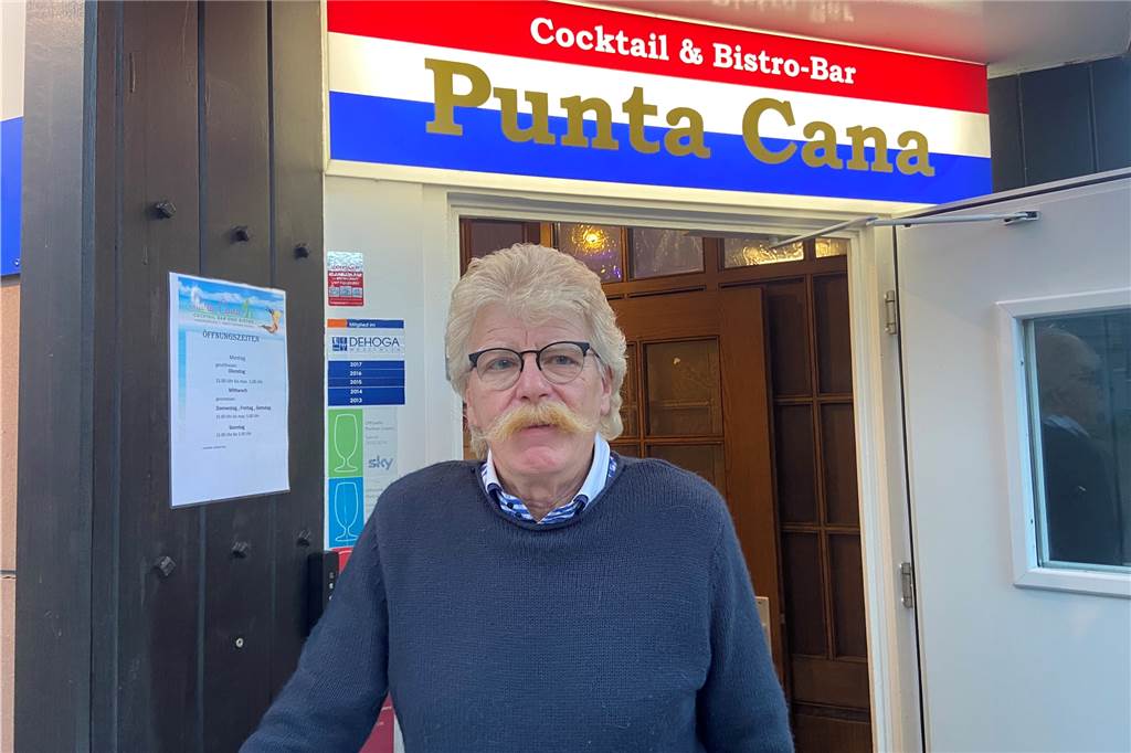 Nachfolger von „Zum Treppchen“: Punta Cana bringt Karibik nach Castrop Karl-Heinz Van Loon versucht mit „Punta Cana“, den karibischen Touch nach Castrop-Rauxel zu bringen.