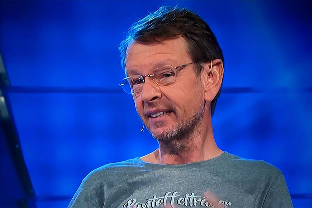 Moderator Antwerpes: zu Jehle: Es ist nie zu dunkel für gute Stimmung Karl Jehle freute sich, dass die Moderatorin Hadnet Tesfai ihm glaubte.