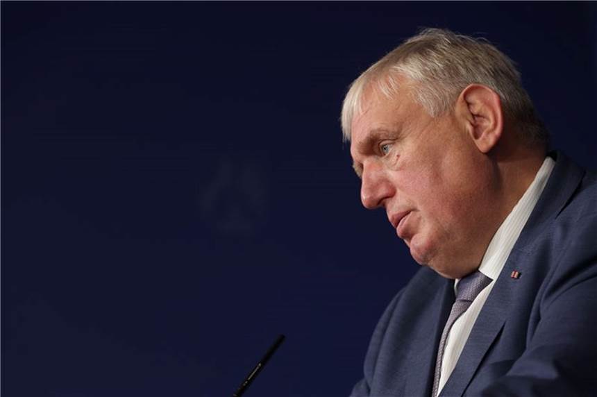 Laumann kritisiert neue Corona-Regeln scharf: „Das ist eine arrogante Politik“ Karl-Josef Laumann, Gesundheitsminister von Nordrhein-Westfalen, stuft das neue Infektionsschutzgesetz als verantwortungslos ein.