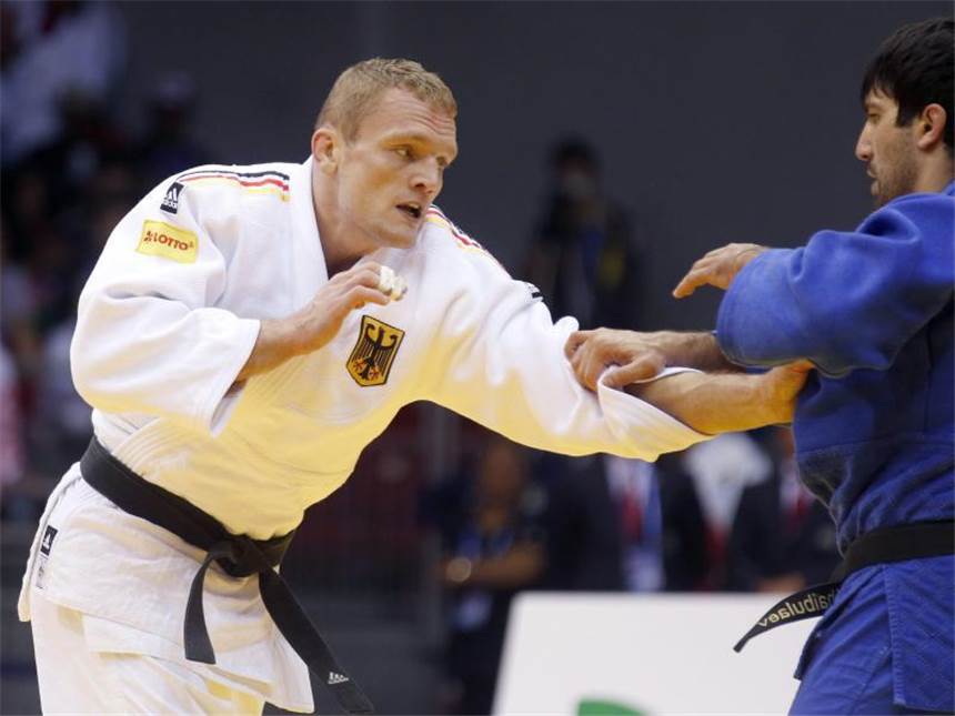 Frey gewinnt Bronze bei Judo-WM in Russland Karl-Richard Frey (l) gewann WM-Bronze. Foto: Maxim Schipenkow