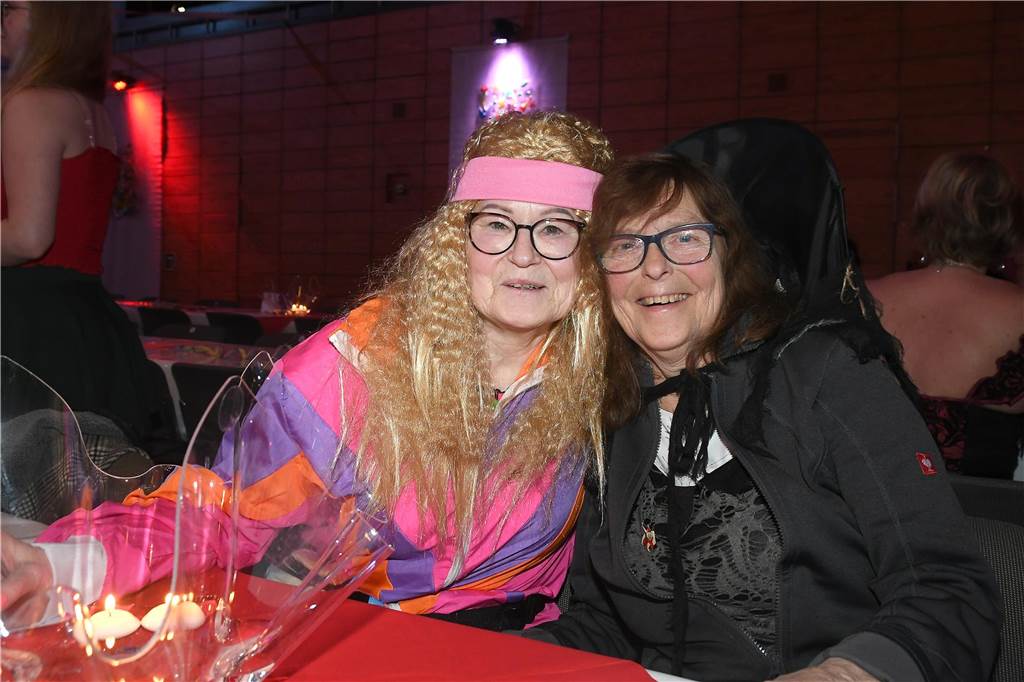 Tolle Stimmung bei der Sitzung von CCCS Rot-Weiß.