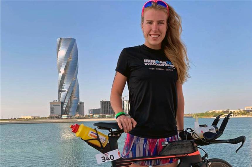 Gelungener Abschluss im Wüstenstaat - und jetzt wechselt Katharina Krüger ins Profilager Katharina Krüger beendete im Wüstenstaat Bahrain ihre Triathlon-Saison. Im nächsten Jahr wird die 20-jährige Ergsterin als Profi unterwegs sein.