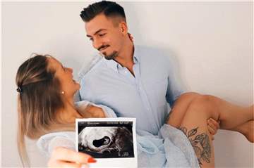 Katharina Wagener und Kevin Yanik haben sich bei der Dating-Show "Are you the one" kennengelernt. Ein Jahr nach der Ausstrahlung erwarten sie Nachwuchs.
