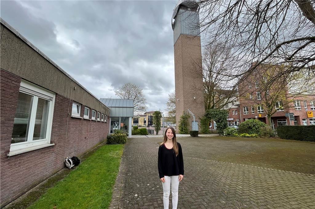 Neue Pfarrerin in Selm: Katrin Brexeler will „Leute ins Boot holen“ Katrin Brexeler vor der Kirche am Markt in Selm: Hier wird die Pfarrerin künftig regelmäßig sonntags predigen.