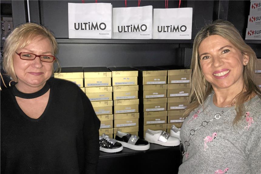Niederländische Warenhauskette macht Filiale in Dortmund auf Katrin Feldmann (r.) und ihre Mitarbeiterin Claudia Böhmer führen das Konzept Ultimo auf der Viktoriastraße weiter.