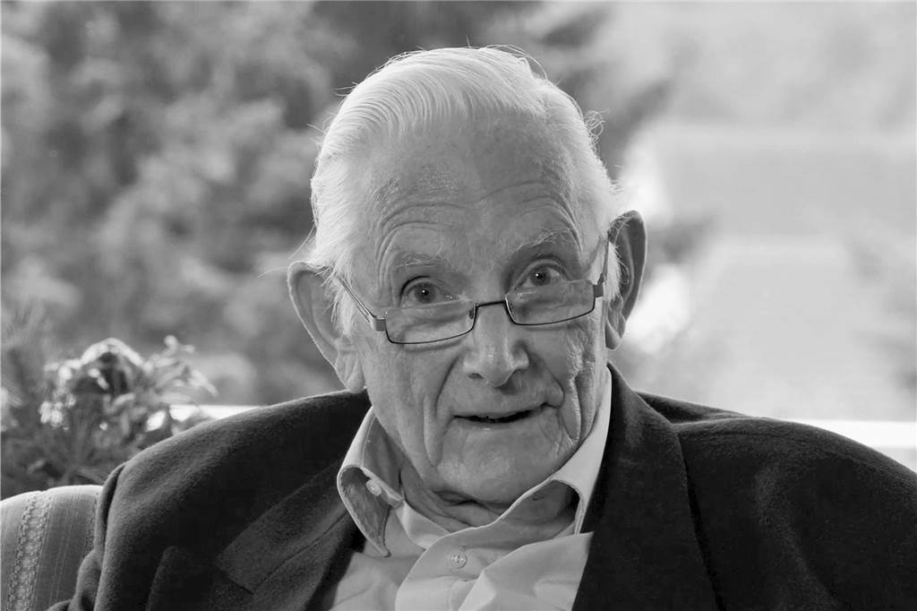 Dr. Franz Schuknecht