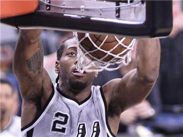 Kawhi Leonard erzielte 20 Punkte für die San Antonio Spurs. Foto: Larry W. Smith