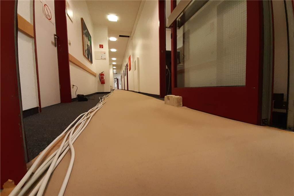 Harkortsaal mit neuer Technik, aber alten Leuchten ausgestattet Bezirksverwaltungsstelle Hombruch