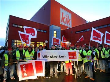 Keine Einigung in Sicht im Tarifstreit beim Textil-Discounter KiK. Foto: Roland Weihrauch