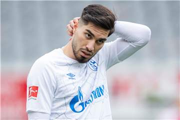 Keine EM-Nominierung: Suat Serdar muss damit den Preis für den Schalker Abstieg und seine eigenen durchwachsenen Leistungen zahlen.