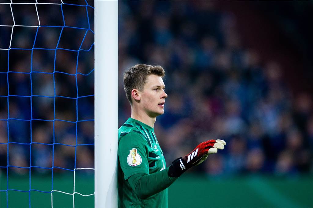 Benito Raman wird zum Matchwinner, Ozan Kabak stablisiert die Abwehr Keine Proteste der Fans: Torwart Alexander Nübel.