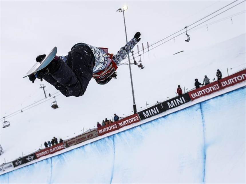 Clark und Yiwei gewinnen Halfpipe-Weltcup in Park City Kelly Clark in Aktion. Foto: Gian Ehrenzeller