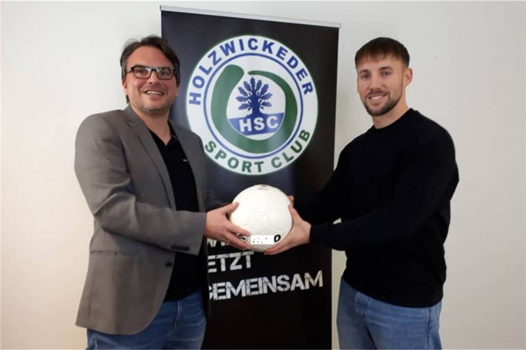 Neuzugang des Holzwickeder SC bleibt auch im Falle eines Abstiegs: „Habe für beide Ligen zugesagt“ Kennen sich noch aus vergangenen Tagen: Holzwickedes Sportdirektor Benjamin Hartlieb (l.) und Neuzugang Pjer Radojcic.