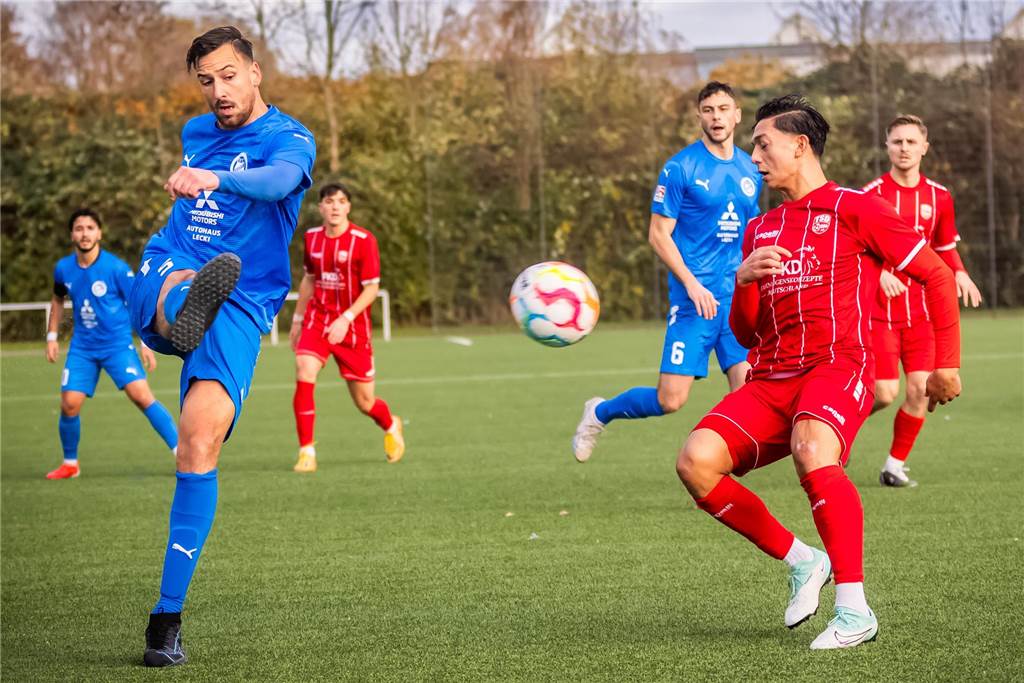Kerem Sengün (r.) sah gegen den FC Brünninghausen die fünfte Gelbe Karte.