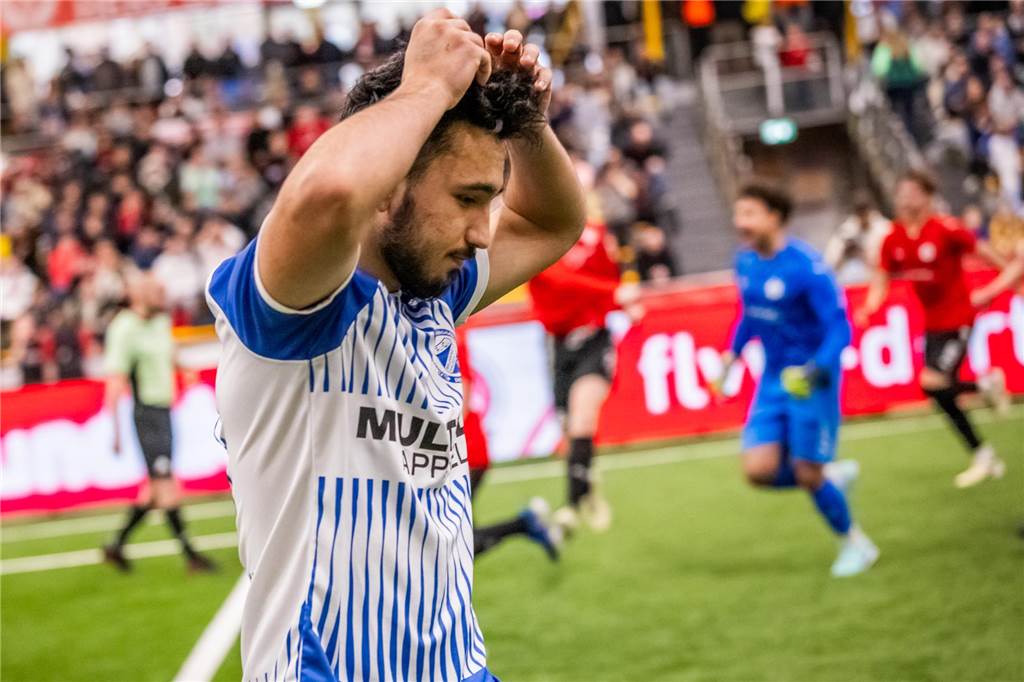 Mit-Favorit FC Brünninghausen scheitert im Finaltag früh: Episches Achtmeterschießen v