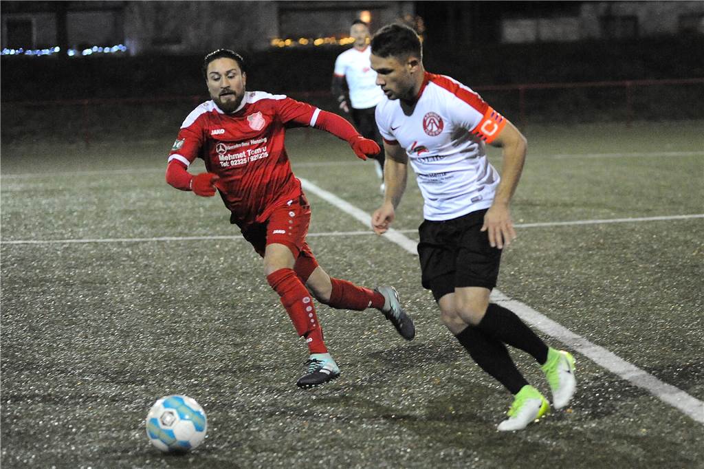 Castrop-Rauxeler Bezirksliga-Spieler schließt sich Arminia Ickern an Kerim Steinchen (r.) war Kapitän des SC Arminia Ickern im Kreisliga-A-Aufstiegsjahr 2016.