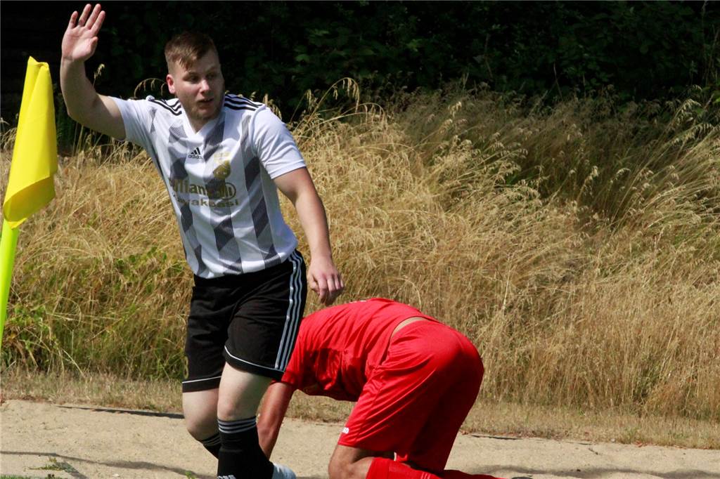 Sommerneuzugang aus Overberge machte bei Eintracht Werne Rückzieher: Trainer will ihn locken Kevin Beck wechselte im Sommer zu Eintracht Werne, stand dem Team aber dann doch nicht zur Verfügung.