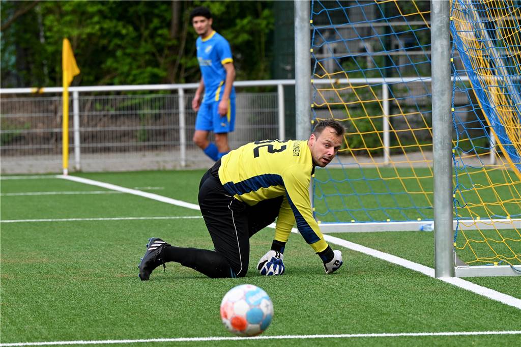Wer war der beste Schlussmann vor der Winterpause? Kevin Glaap überzeugte in der Hinrunde beim VfB Lünen.