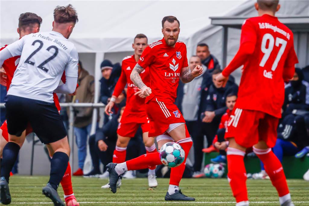 TuS Bövinghausen hört nicht auf und holt aus Essen einen Oberliga-Stammspieler Kevin Großkreutz und Co. erhalten einen neuen Mitspieler.