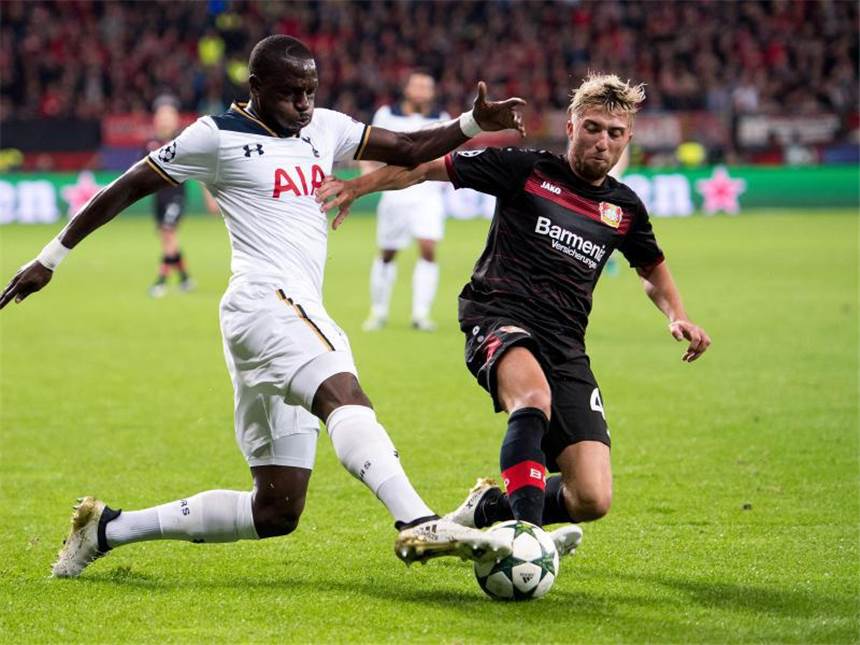 Leverkusen: Niederlage bei Tottenham verbietet sich Kevin Kampl und seine Leverkusener wollen den ersten Sieg in dieser Champions-League-Saison. Foto: Marius Becker
