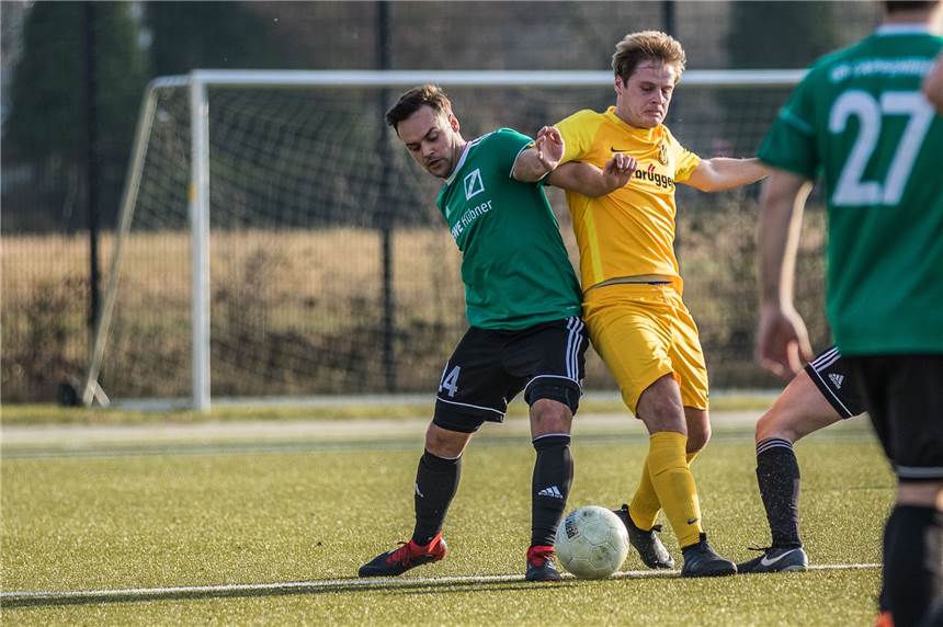 Kevin Klink wird zum Spieler der Saison bei GS Cappenberg gewählt Kevin Klink (l.) wurde zum Spieler der Saison gewählt.
